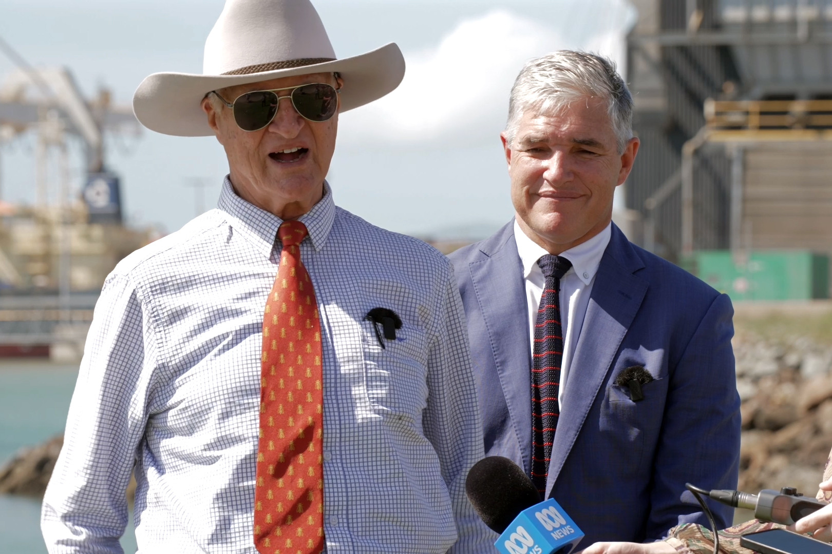 Member for Kennedy Bob Katter and his son, Member for Traeger Robbie Katter, will hold a public meeting on Friday night.