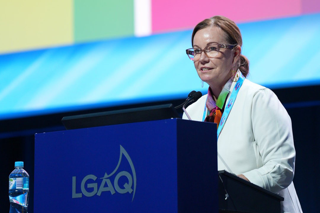 Mount Isa City Council mayor Peta MacRae speaks at the LGAQ conference on Tuesday.