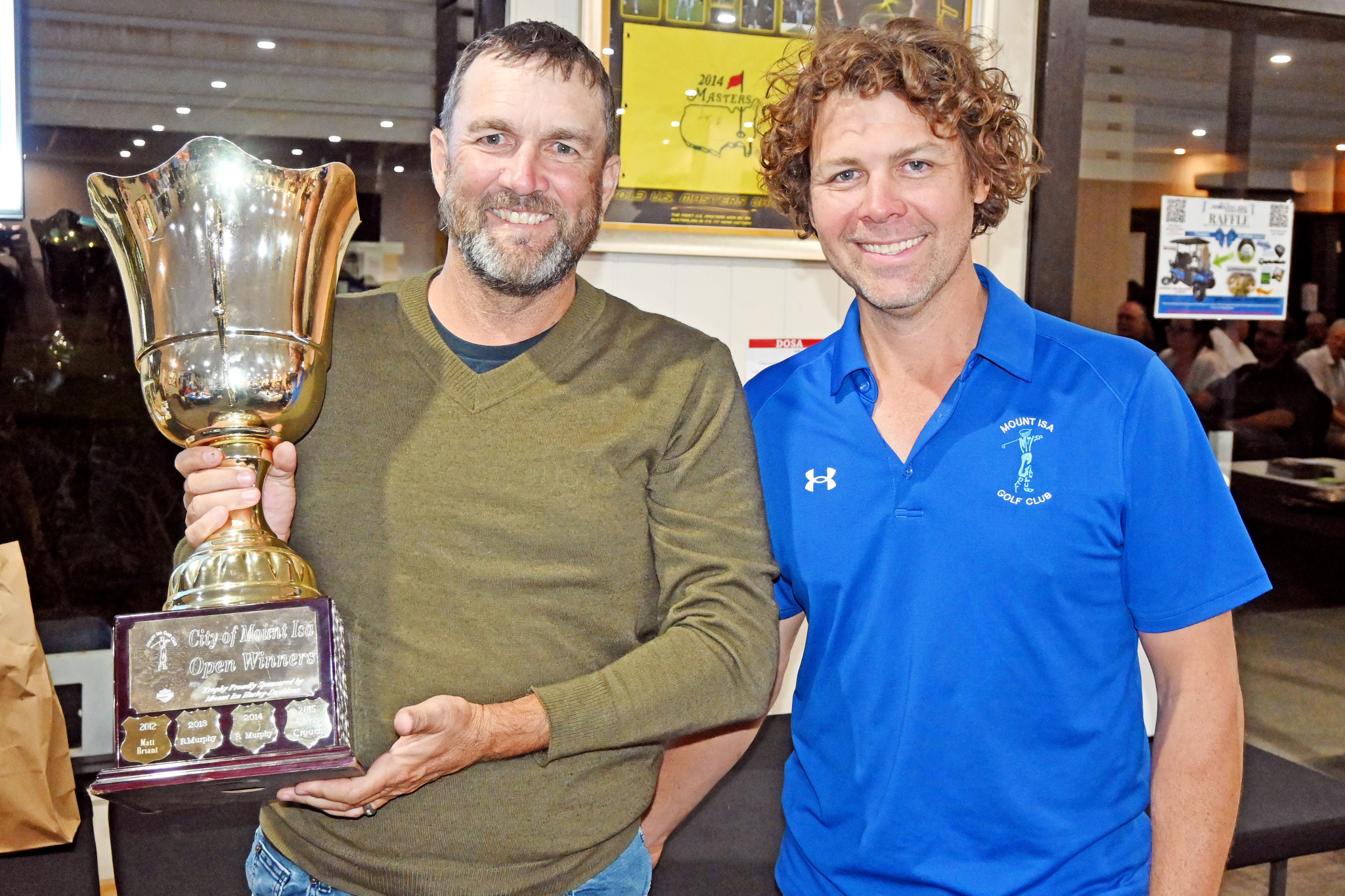 City of Mount Isa Open men’s champion Scott Sibson with Mount Isa men’s captain Jeremy Webb.