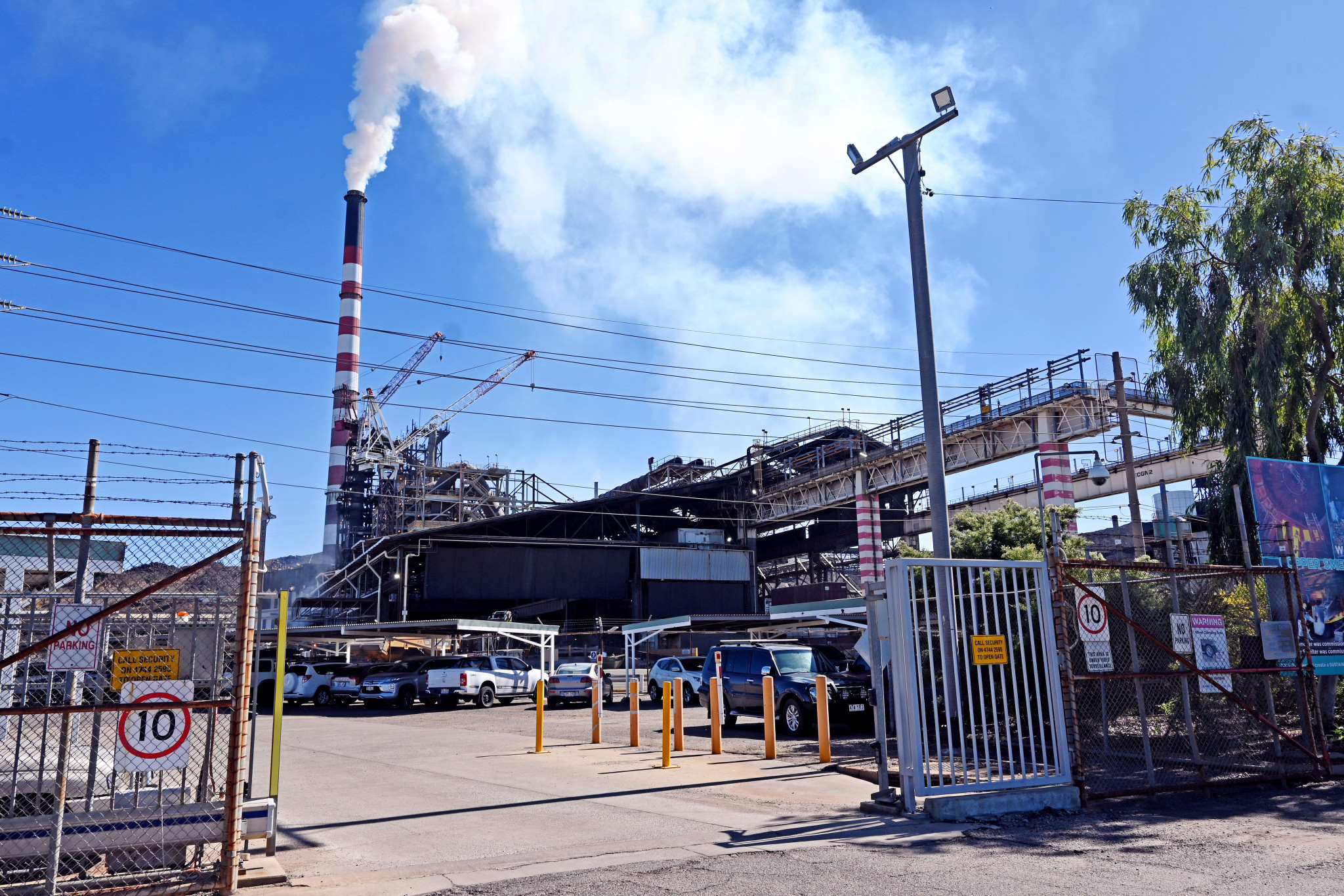 Glencore says it will close the smelter this year if government support is not forthcoming.