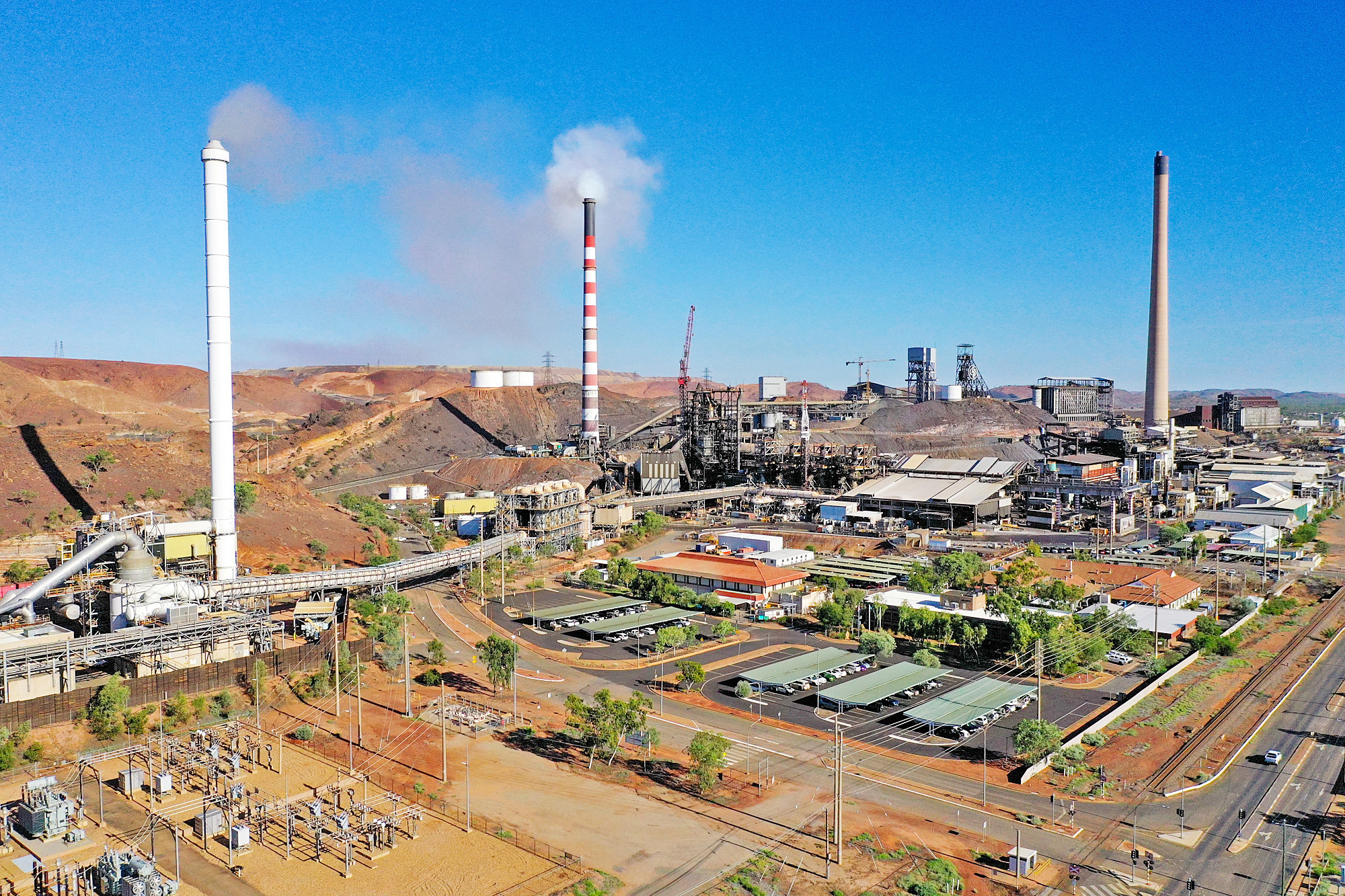 The Mount Isa copper smelter is facing closure without a government support package.