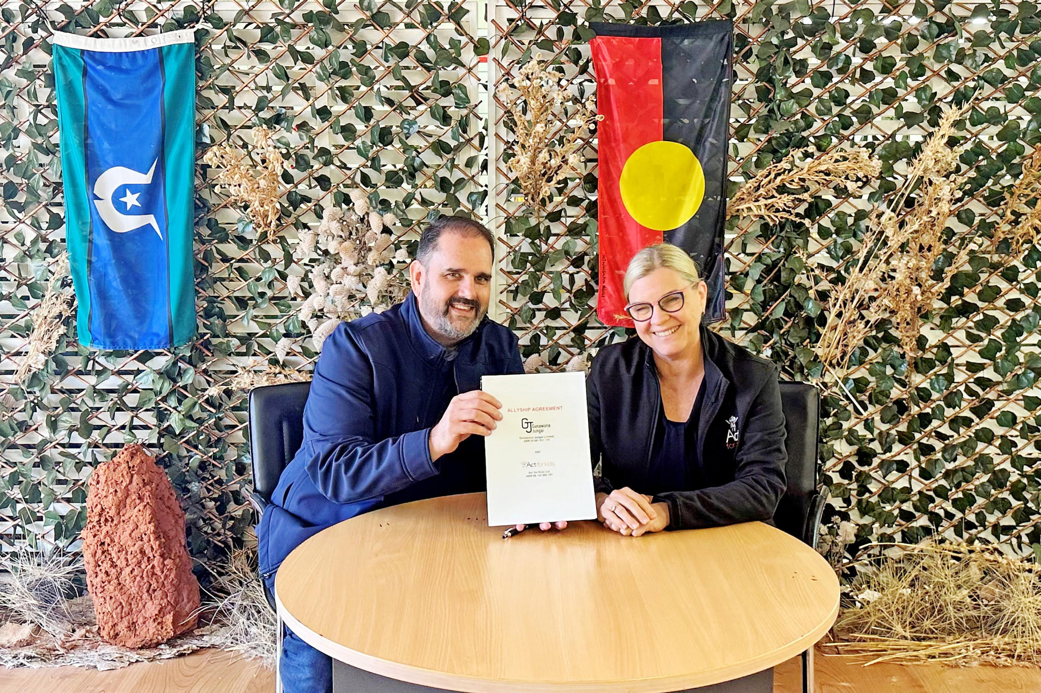 Gunawuna Jungai CEO Kieran Smith and Act for Kids CEO Dr Katrina Lines.