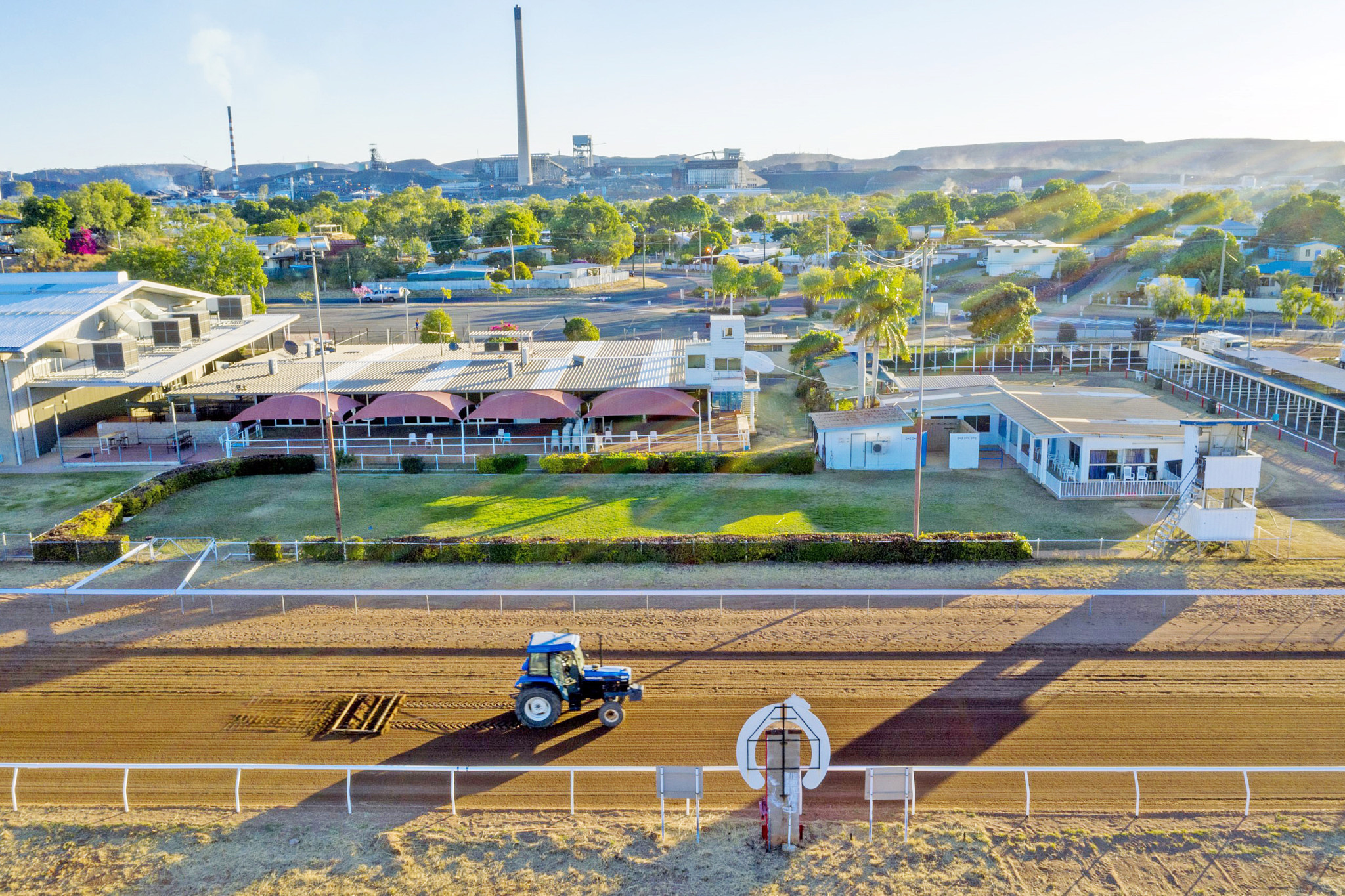 The Mount Isa Race Club probably wouldn’t exist today if not for the likes of Keith Ballard, says bookmaker and former club president Denis Comerford, who says Keith and wife Denise stepped up to lead a recovery plan about 25 years ago.