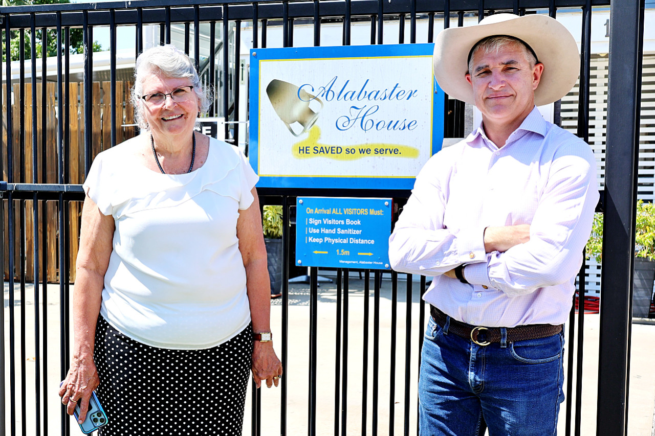 Alabaster House’s Robyn Girdler with Member for Traeger Robbie Katter.